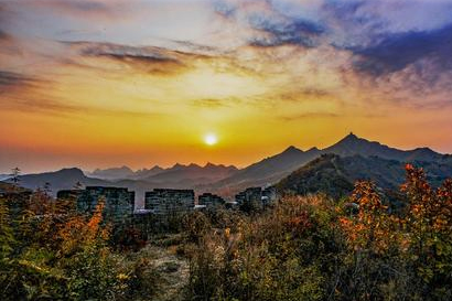 Watch Sunrise on the Great Wall