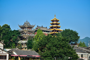Panorama del Tempio buddista di Bao Lun