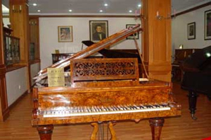 Pianoforte Antico.jpg
