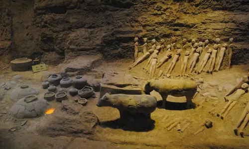 Figure di ceramica nel Mausoleo di Hanyangling