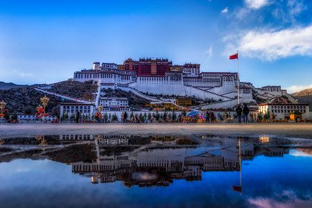 Crociera sul Fume Yangtze con visita a Lhasa